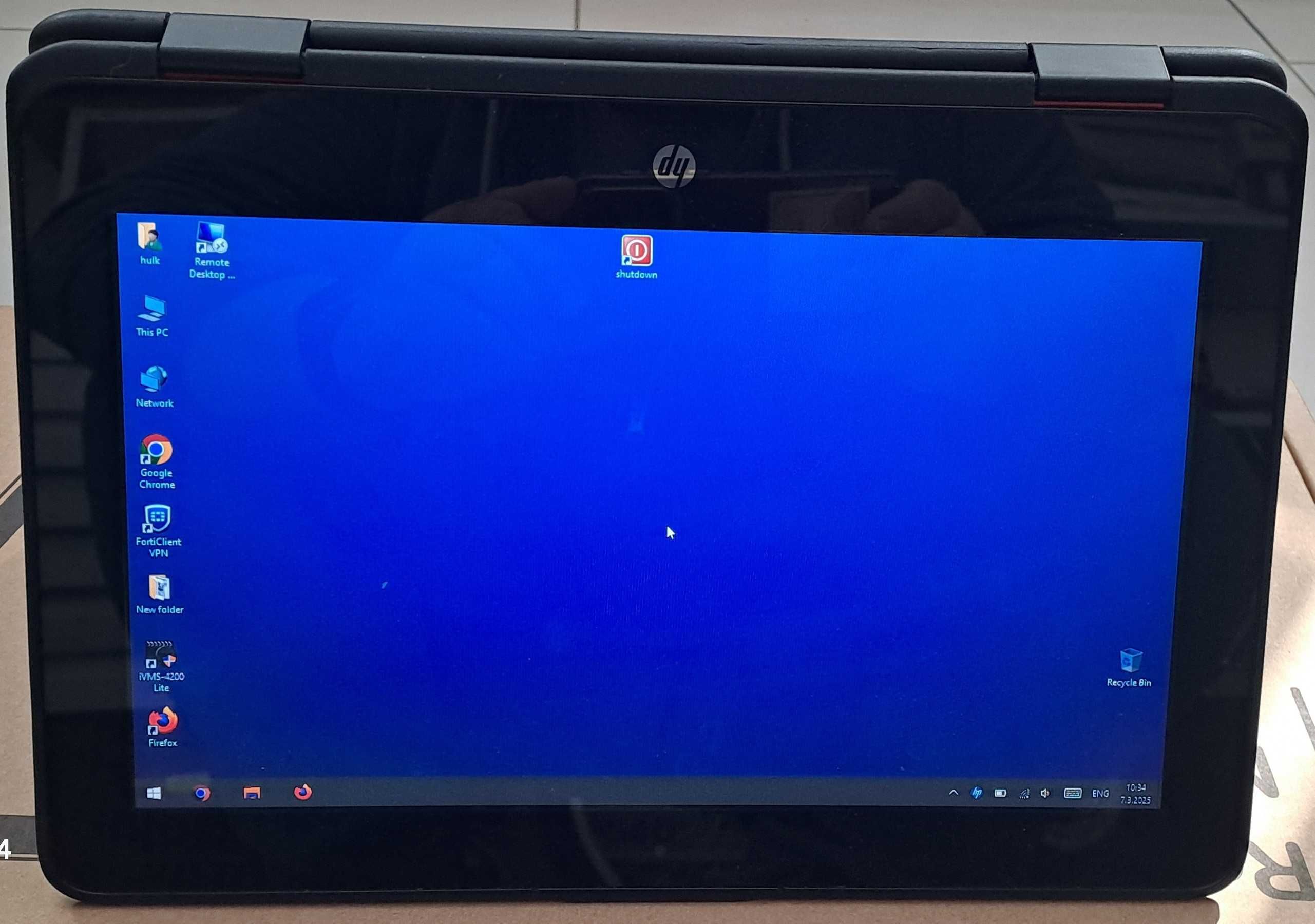 HP ProBook x360 11 G1 EE червен - лаптоп и таблет