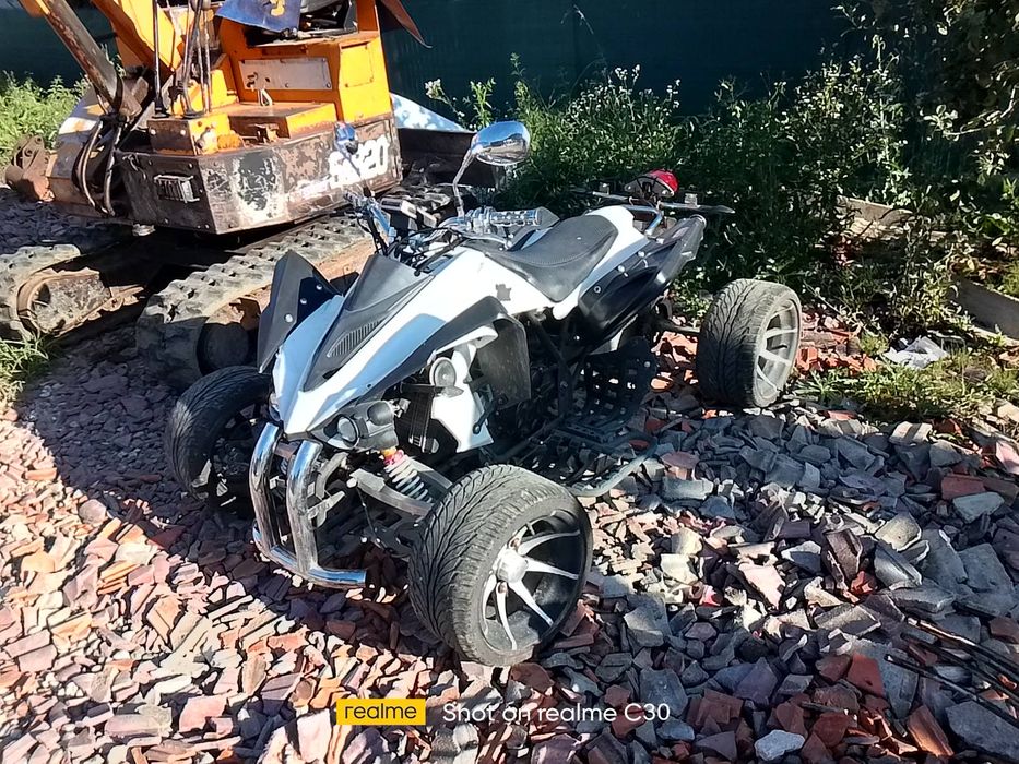 ATV 250 cmc înmatriculat Nr negru vând sau schimb cu 4x4