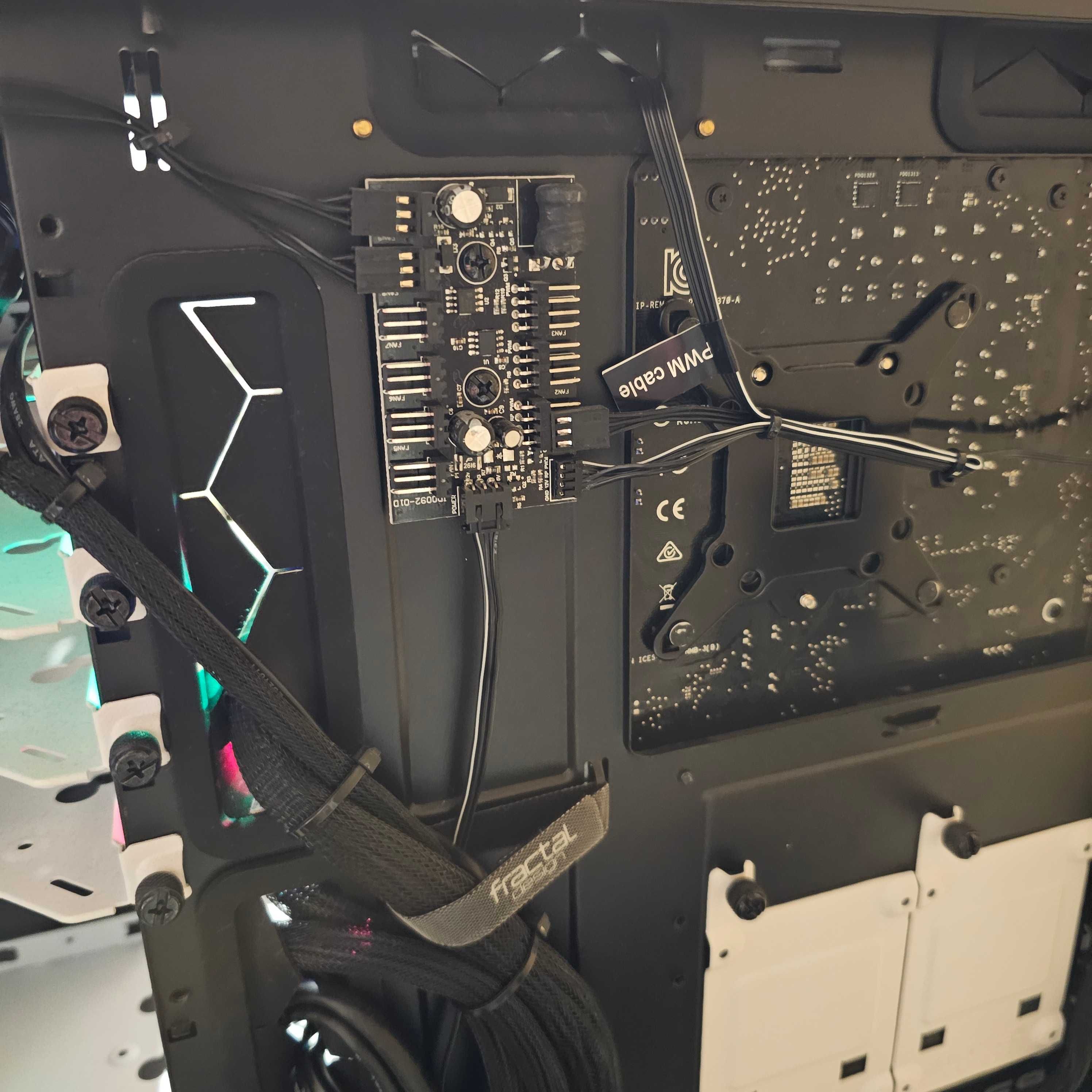 Настолен компютър Fractal R6 / i7-8700k / RTX2060 / 16GB / HDD 2TB