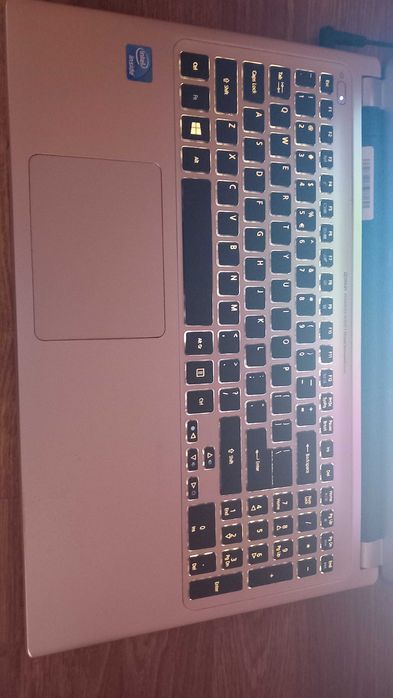 Acer  Aspire V5-531 /baterie noua+ tastatura iluminata