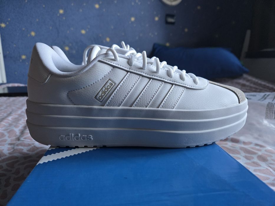 Оригинални дамски кецове adidas nizza и adidas Vl Court Bold Wm
