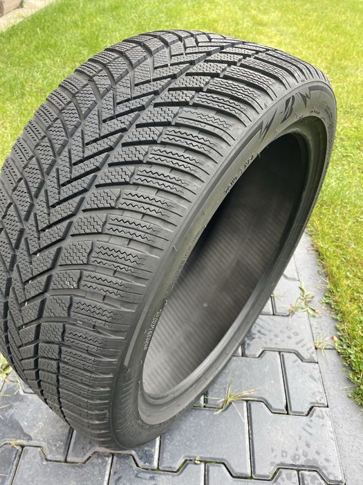 Vand 4 anvelope iarna Bridgestone R21 285/40 ca Noi!
