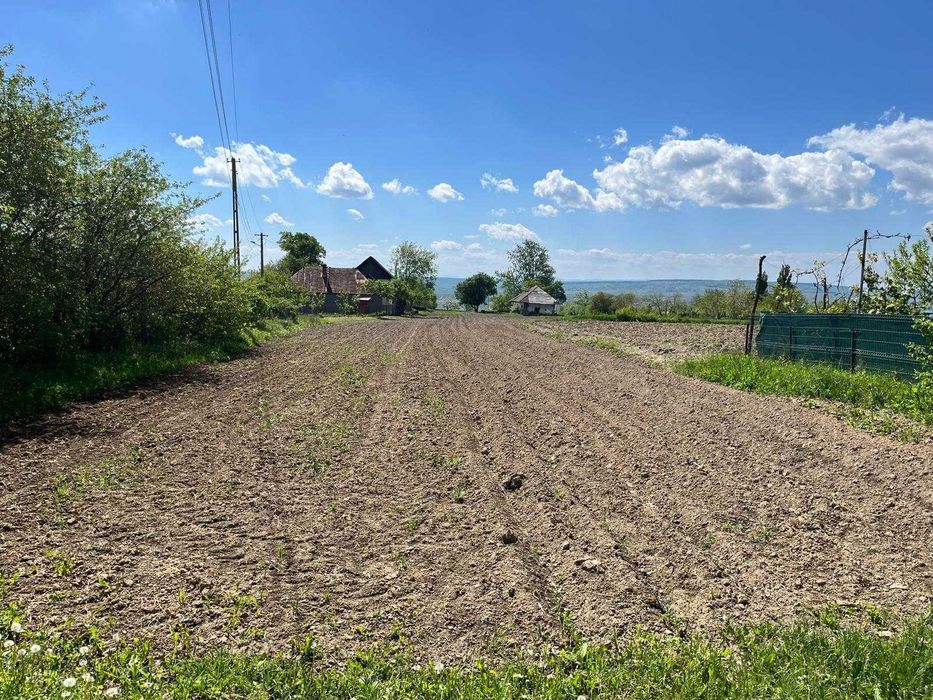 Vand teren intravilan 3300 mp zona Ionaseni