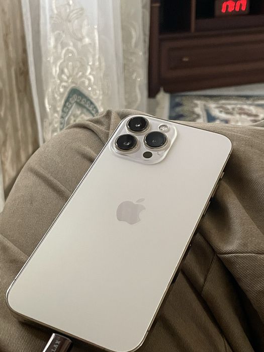 13 pro max айфон.