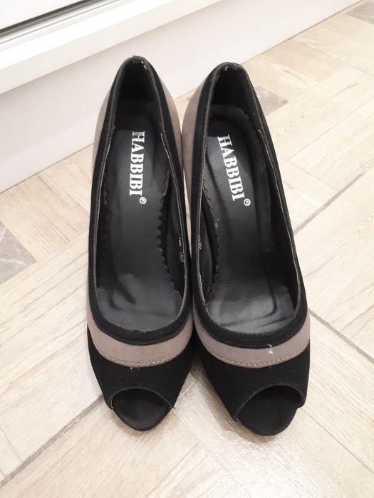 Vand decupate de dama