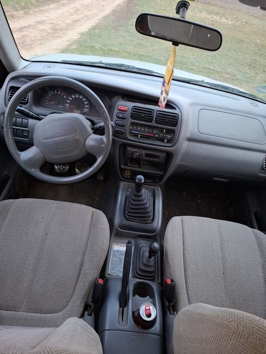 Suzuki Grand Vitara, Motor 2.5, an 2000, 4x4, înmatriculat.