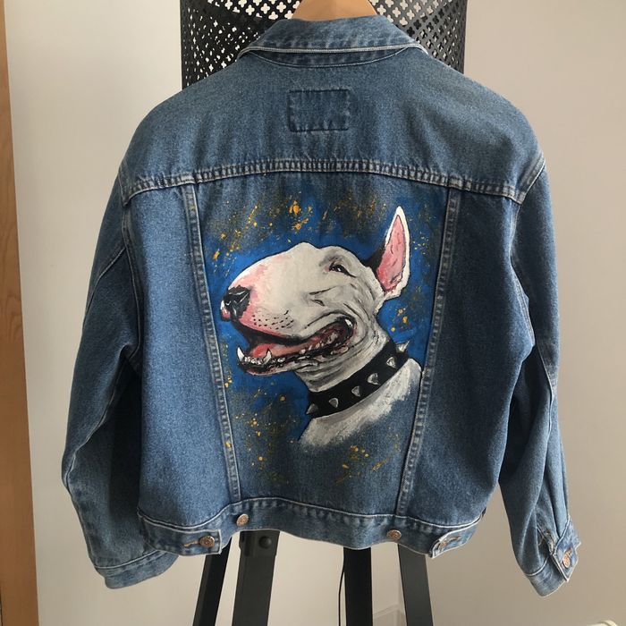 Дънково яке с бултериер куче