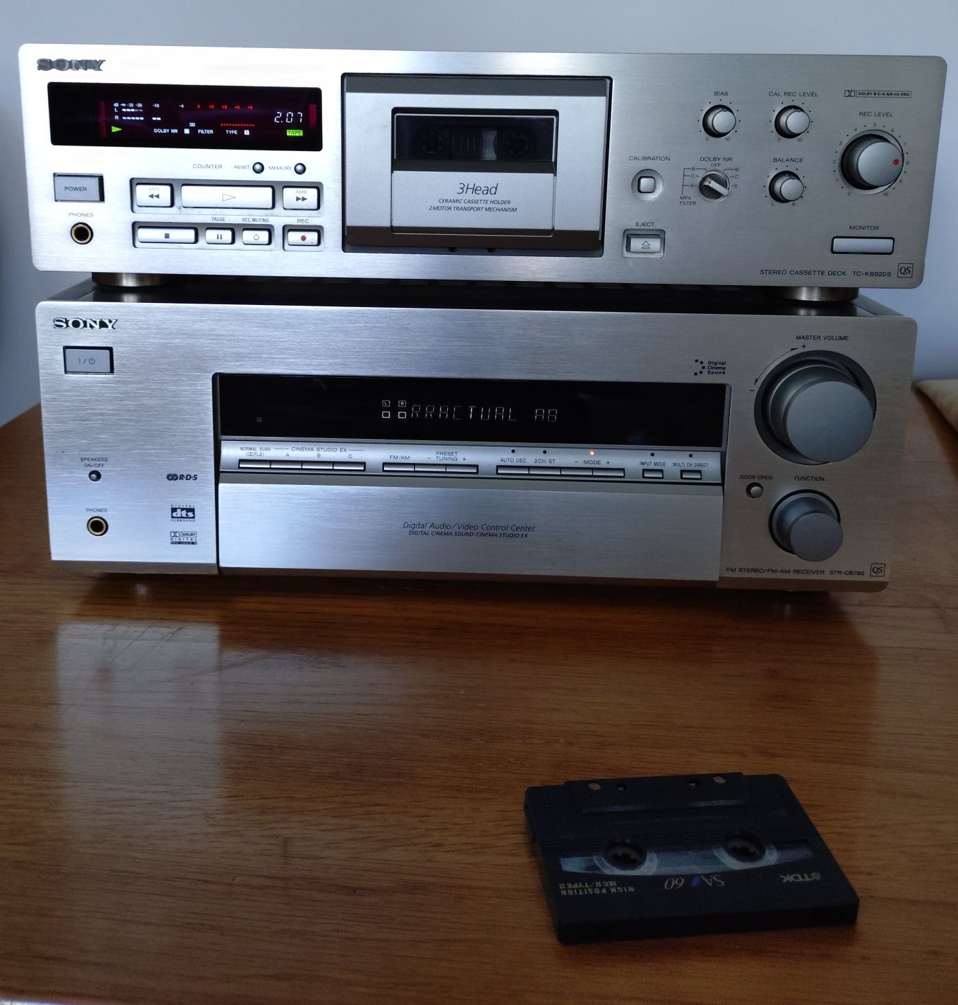 Amplituner Sony STR-DB780