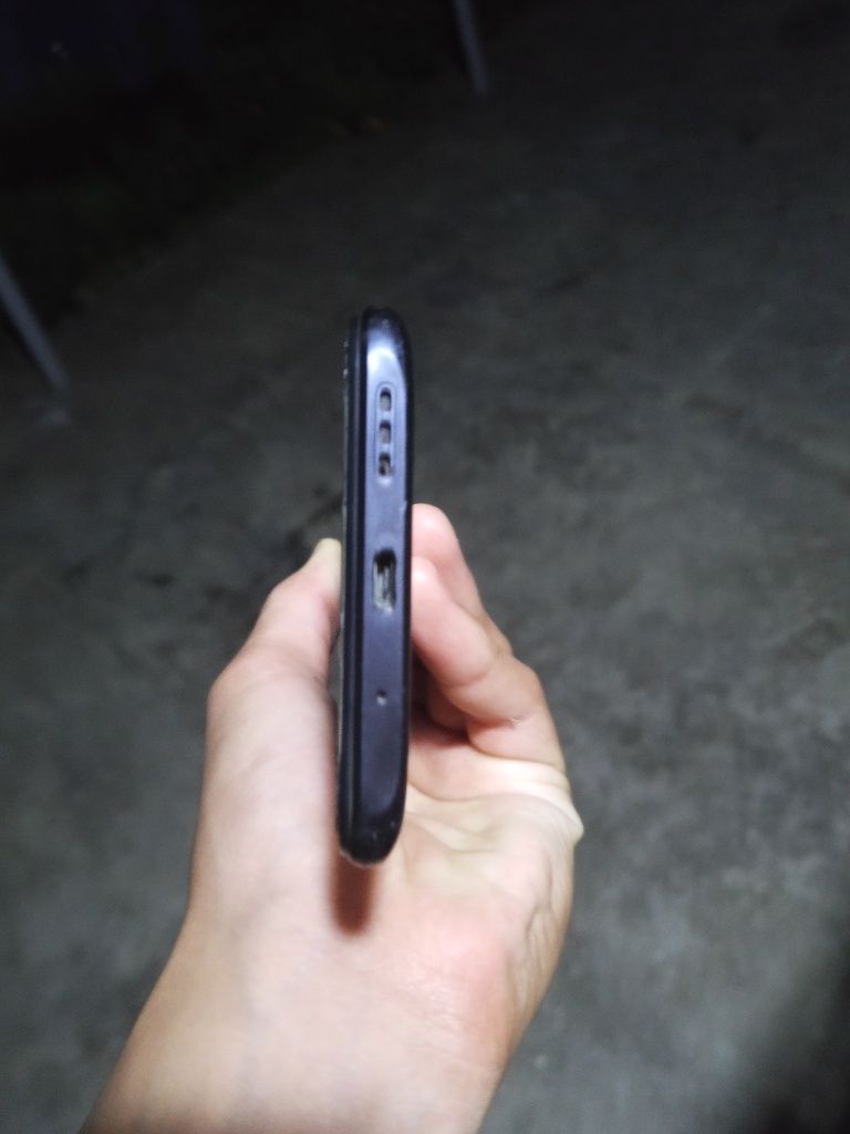 Redmi 9a 32/2 xolati yaxshi