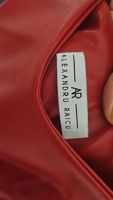 Vand rochie lunga rosie din piele ecologica masura Xs-S