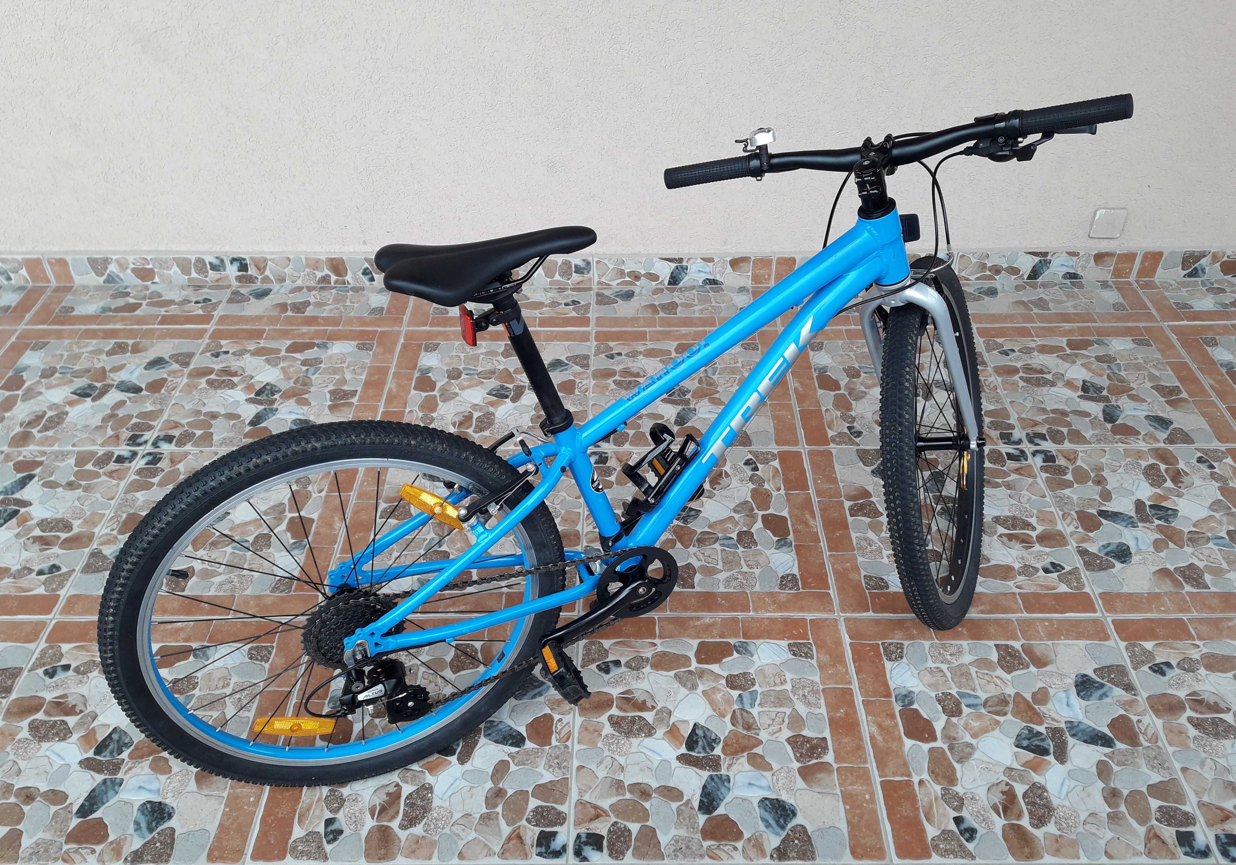 Bicicletă copii Trek Wahoo 24’ MTB, 8 viteze, ALUMINIU, albastru