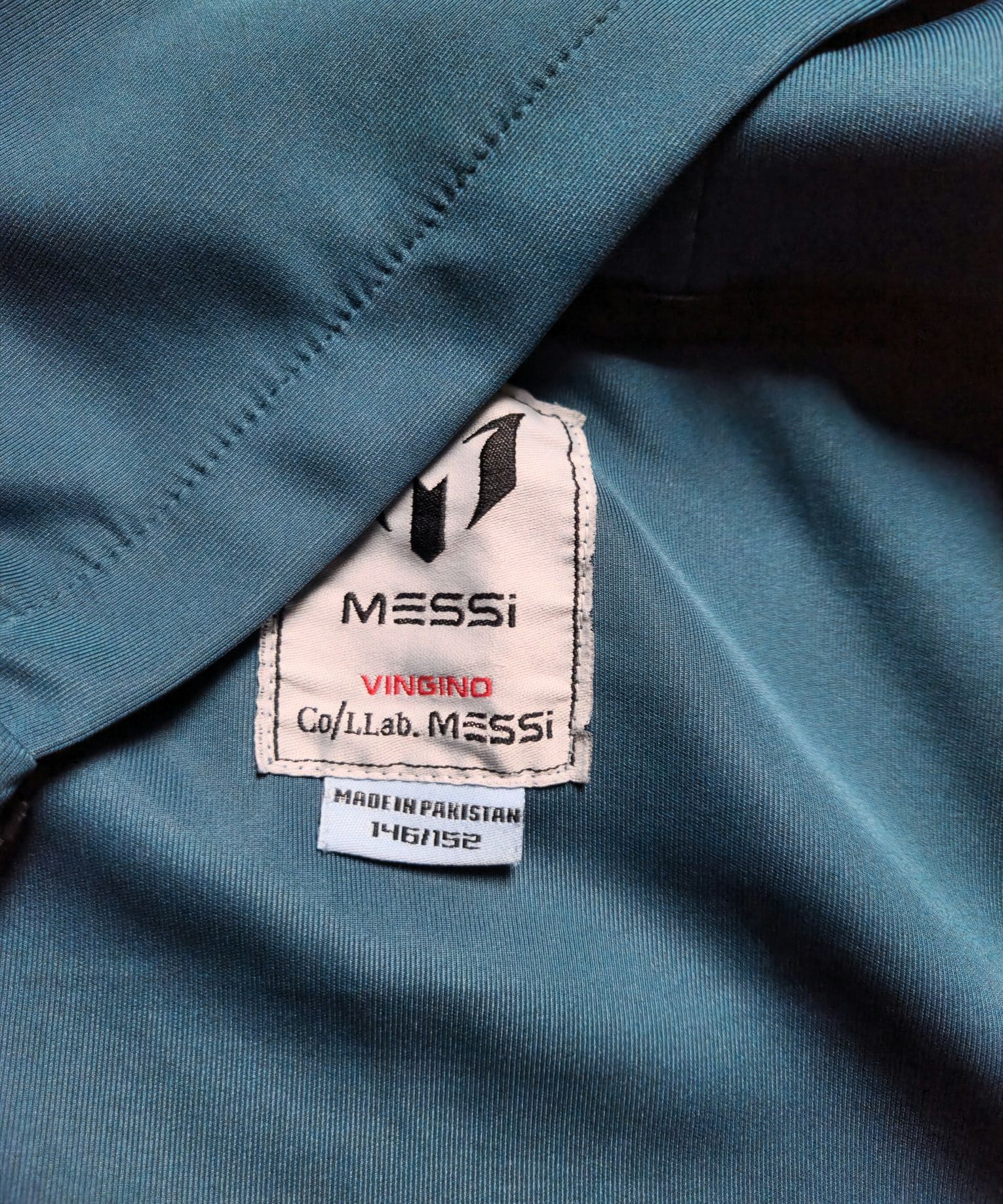 Messi, Меси долнище с две горнища
