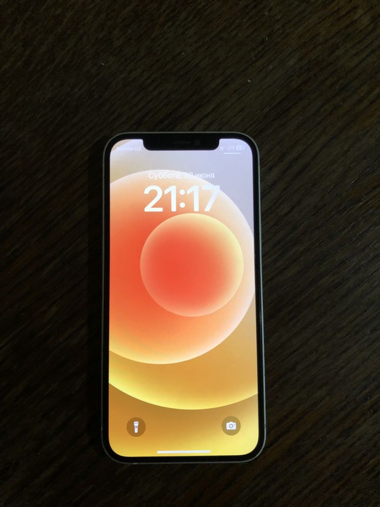 Iphone 12 white 64 GB