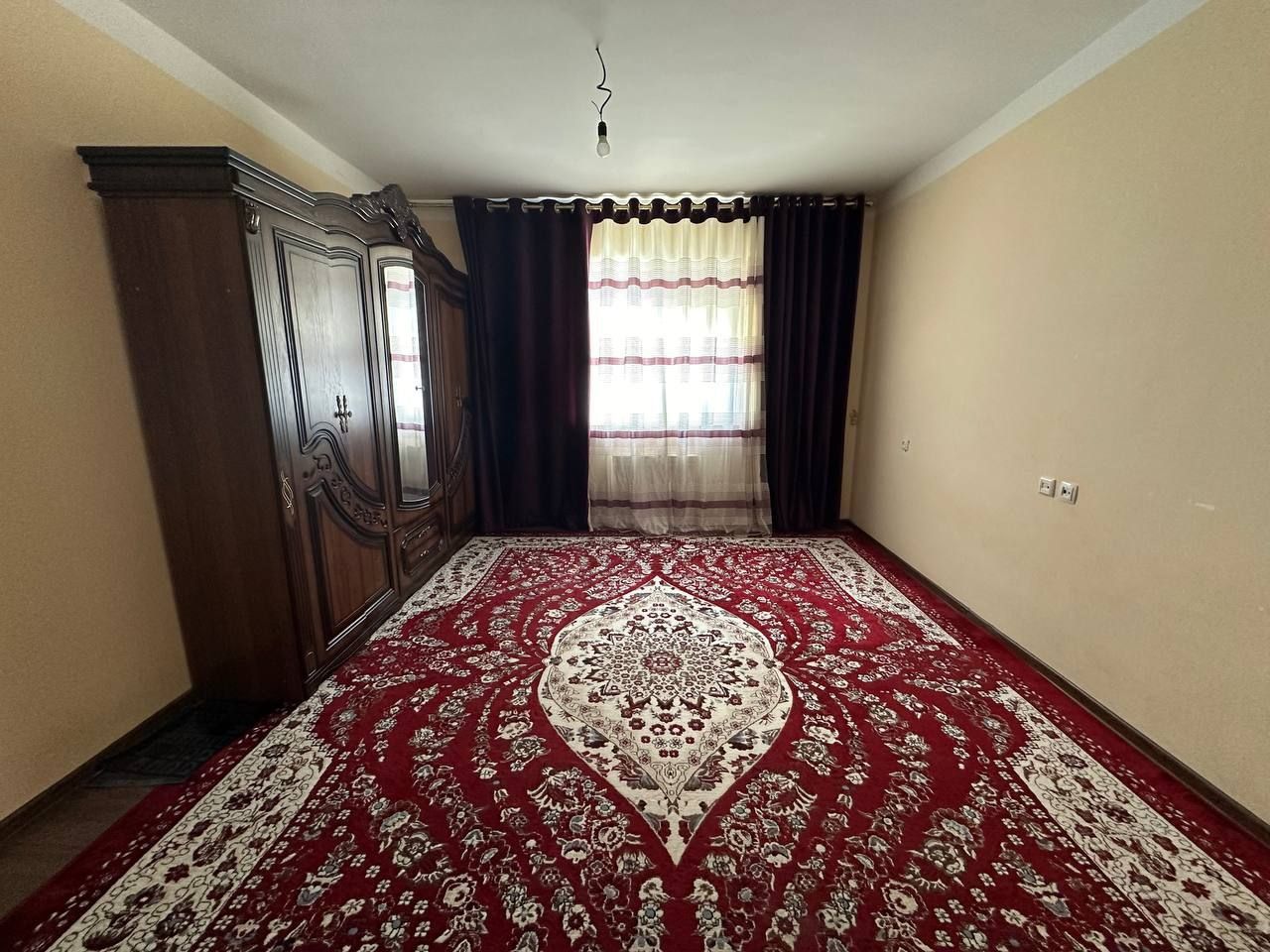 Buxoro shahri 7 mik.da 2 xonali uy sotiladi