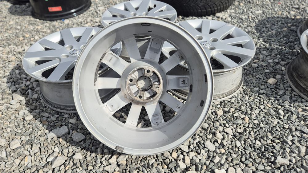 Оригинални джанти Пежо 207 4/108 Peugeot 207 4x108