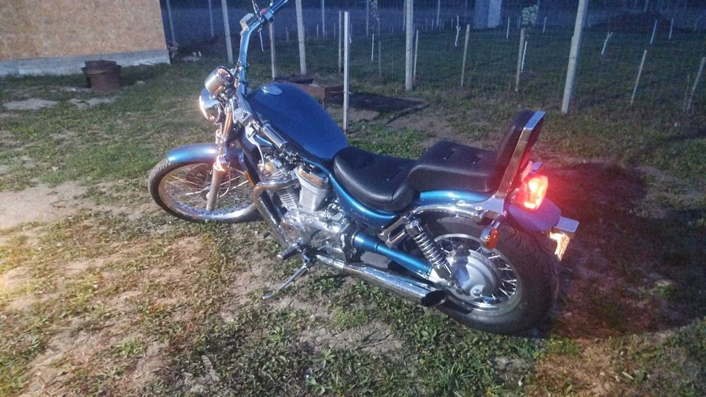 SUZUKI INTRUDER 750-stil,putere si confort intr un pachet clasic!!