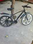 Narxi 700 ming hamma yeri yaxshi ishlaydi