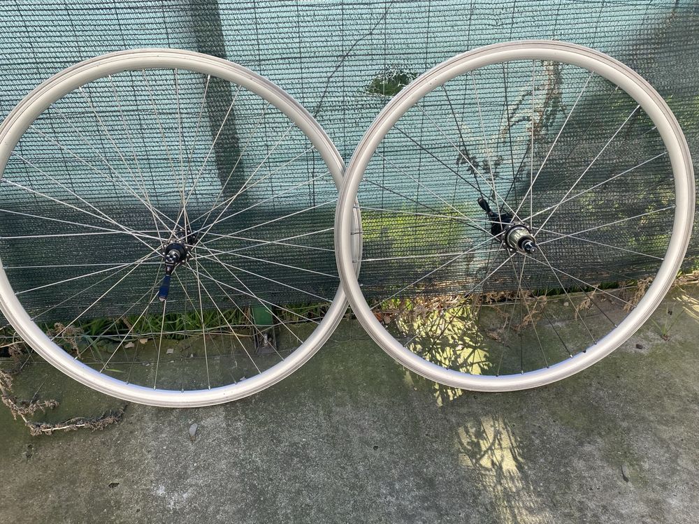 Vand roti bicicleta