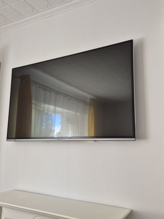 Televizor Smart Grundig 49 GUS 8675 – 4K UHD, Smart TV