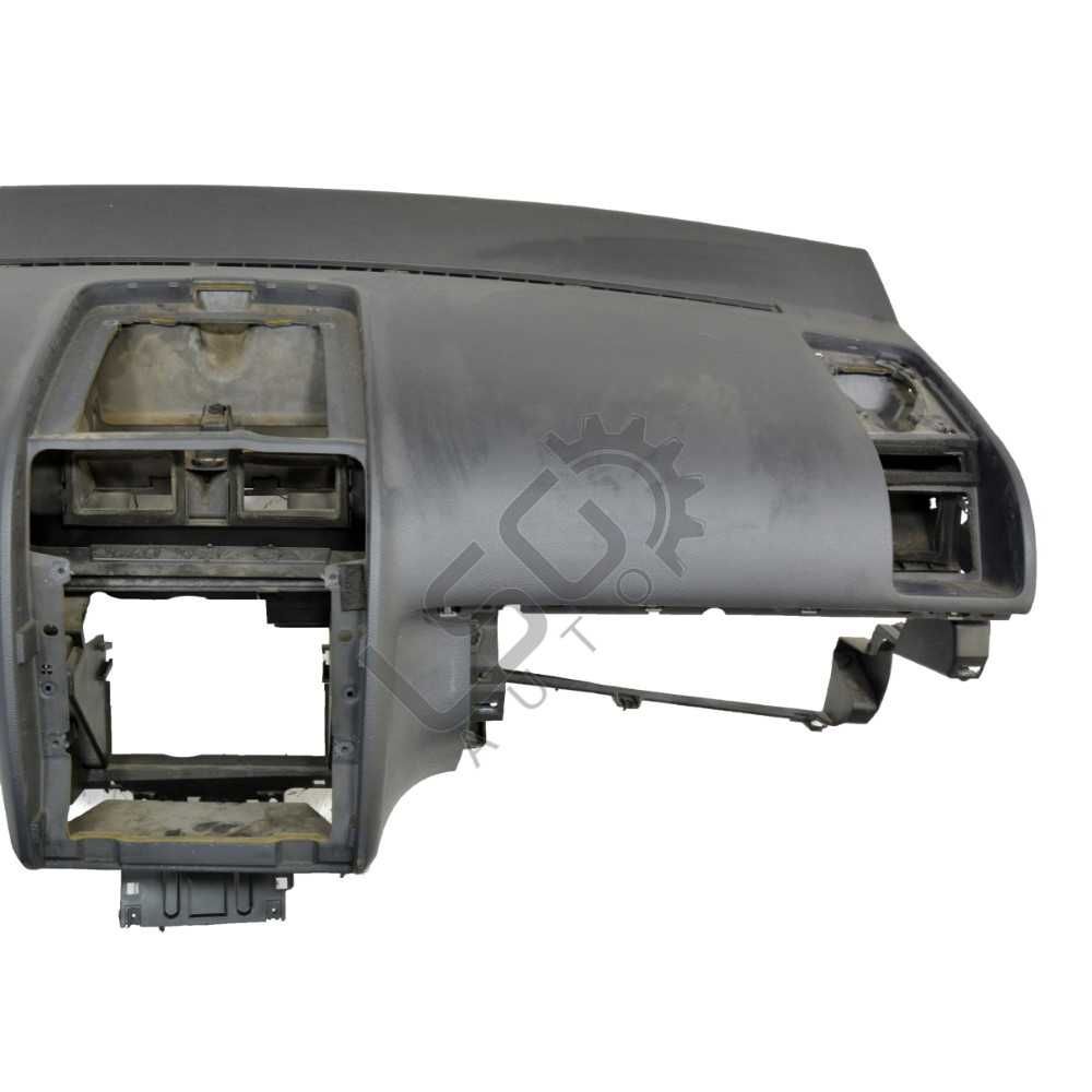 Табло Volkswagen Touran I 2003-2010 ID:106101