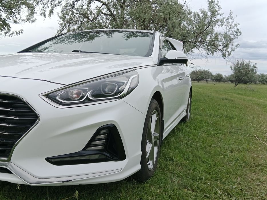 Продам автомобиль хундай соната кореец газ бензин с отметкой обмен не