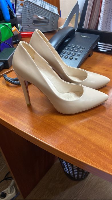 Продам туфельки