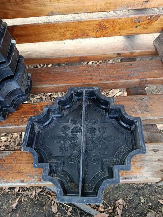 Vând matriță pavaj flora