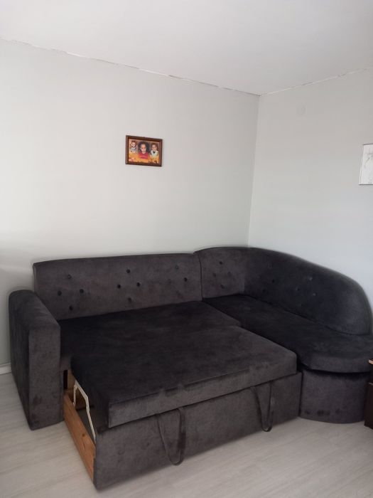 Ъглов разтегателен диван