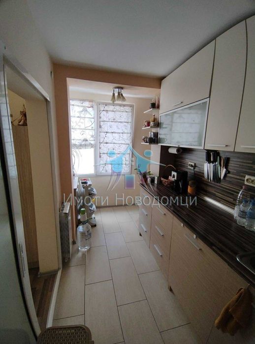 Продава се многостаен етаж от къща в гр.Шумен, кв. Център