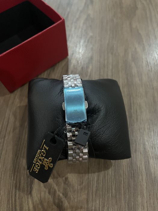 Часовник Rolex Нов