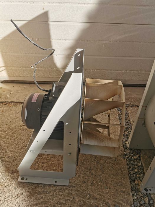 Центробежен вентилатор за кухня ТАТ 355/4