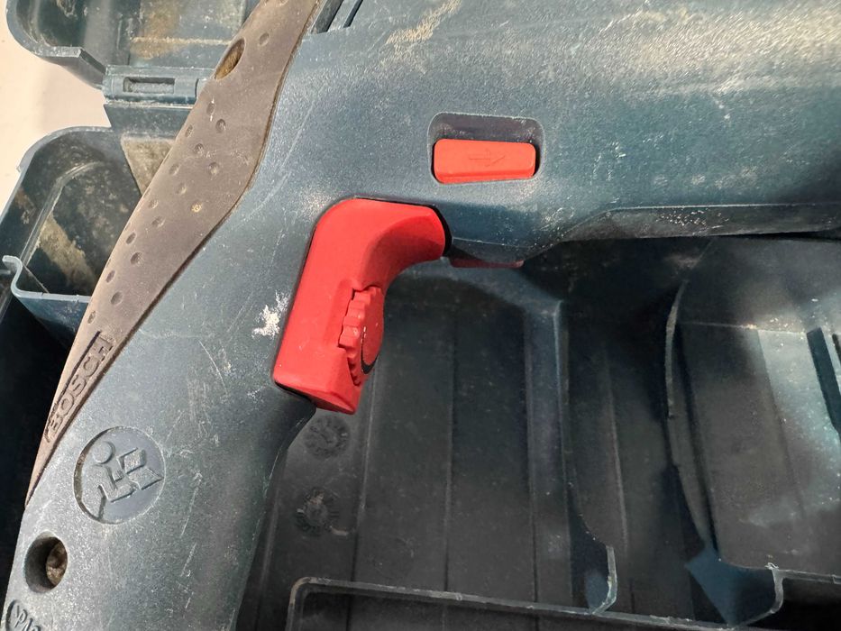 Бормашина - Bosch 110 V/ 701 W