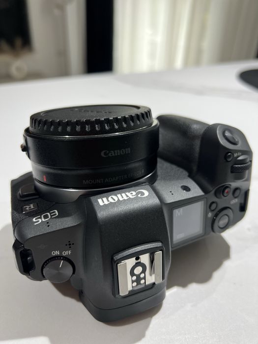 Canon Eos R + adaptor RF to EF sub 1000 cadre ca nou