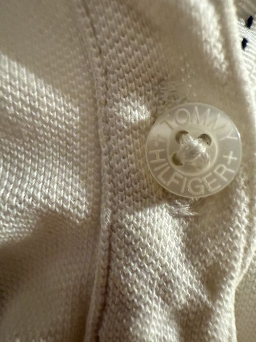 Дамска тениска на Tommy Hilfiger