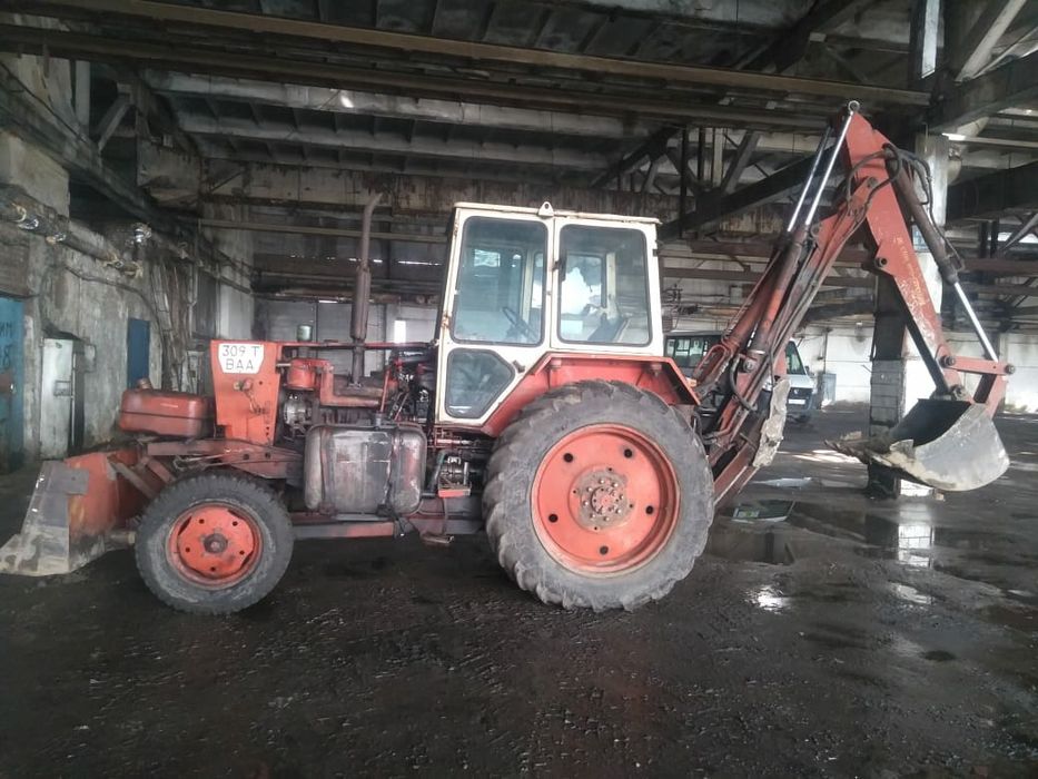 Продам экскаватор Беларусь.