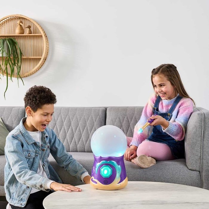 Magic Mixies Магическо котле с интерактивно Микси Кристална топка