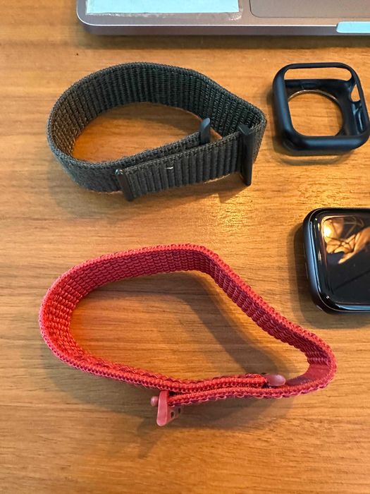 Ceas Apple Watch Series 5
Ceas Apple Watch Series 5