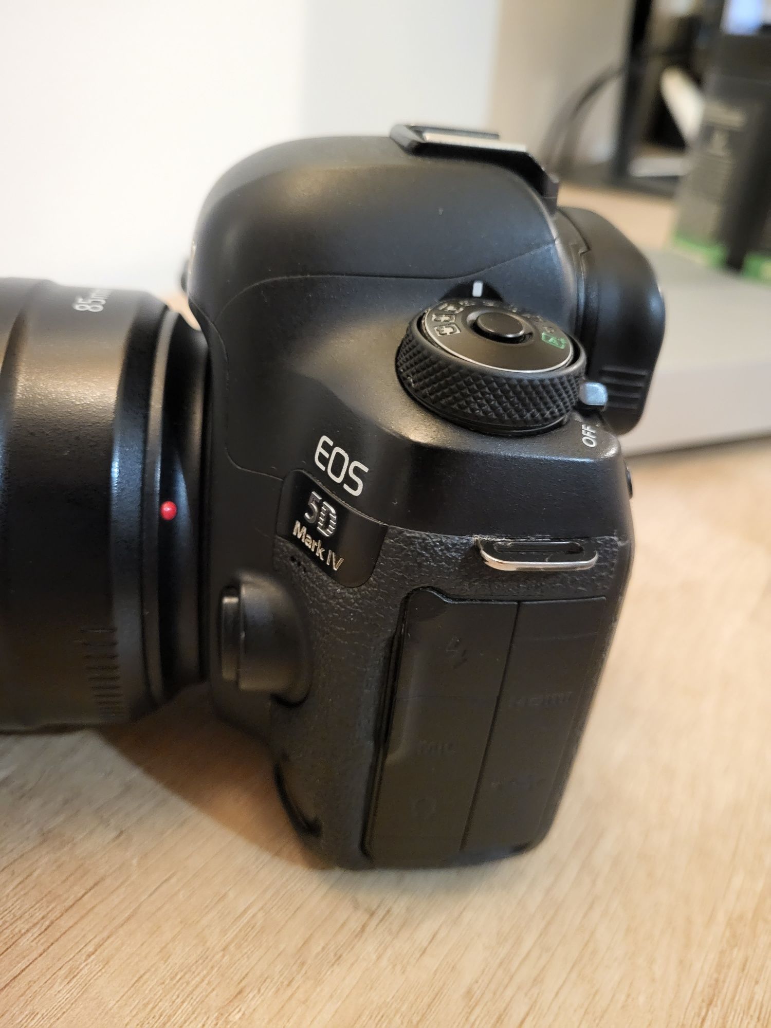 Canon Eos 5D mk4 / Mark IV