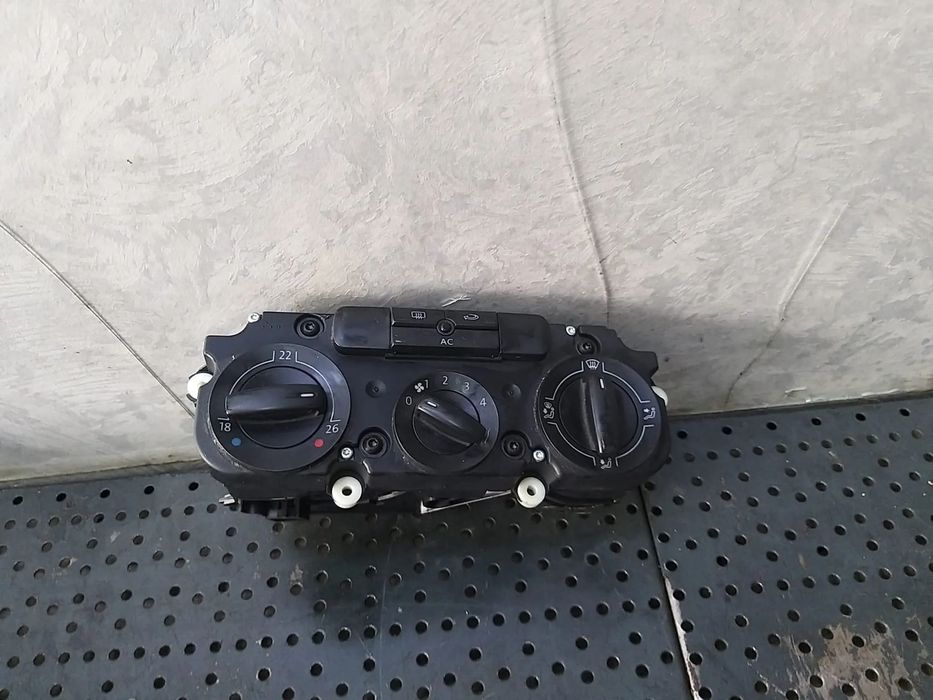 Panou comanda clima ac vw caddy 3