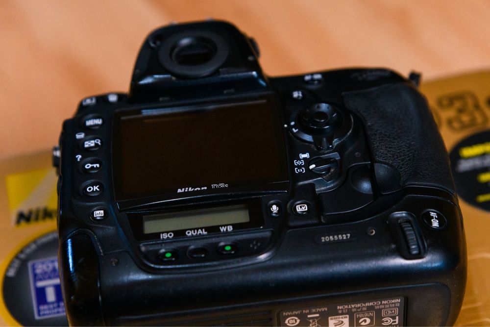 Nikon D3s ( 2 acumulatori, Card 64 gb )