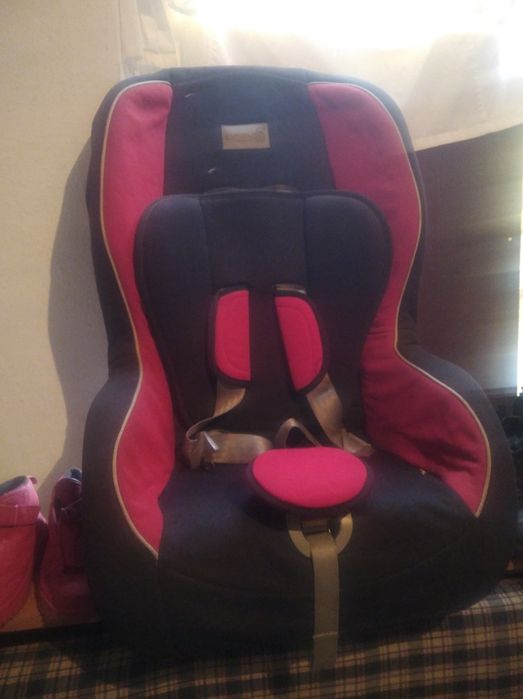 Автомобильное детское кресло б/у