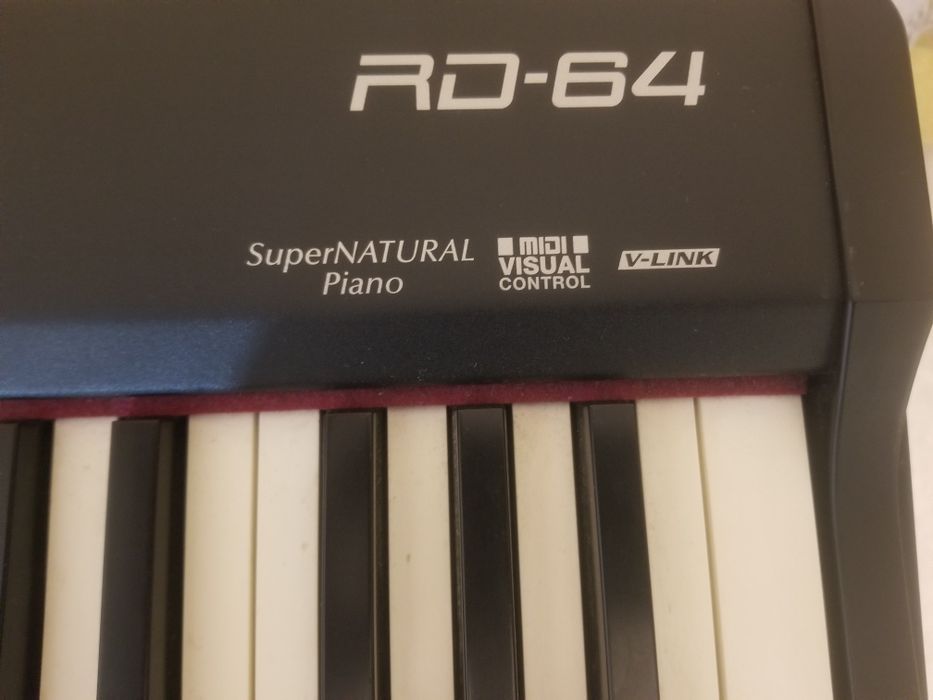 Pian Roland. Clape grele imitație fildeș. 5 octave jumatate