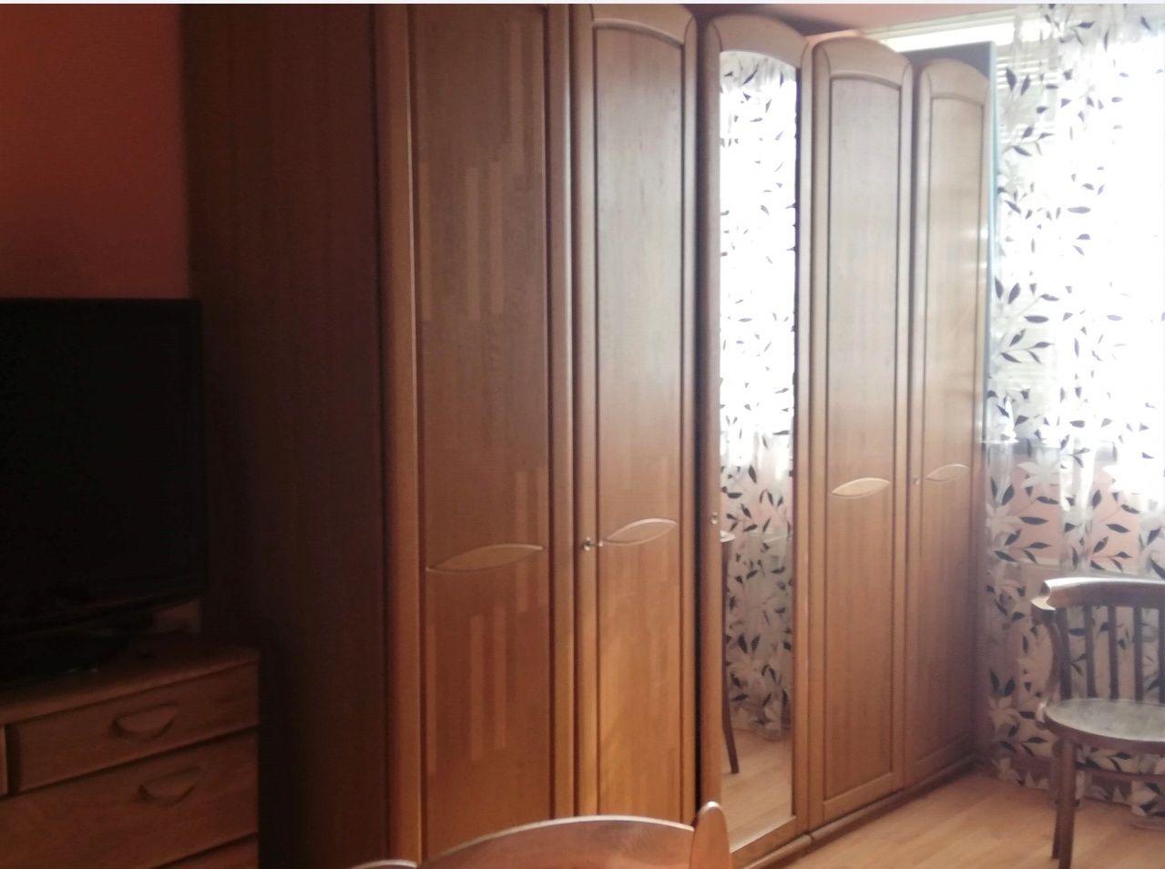 Vând apartament 4 camere