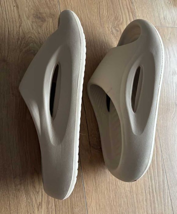 Papuci unisex confortabili 43