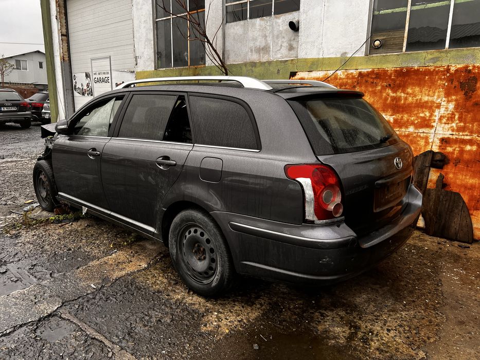 Тойота Авенсис на части!!!