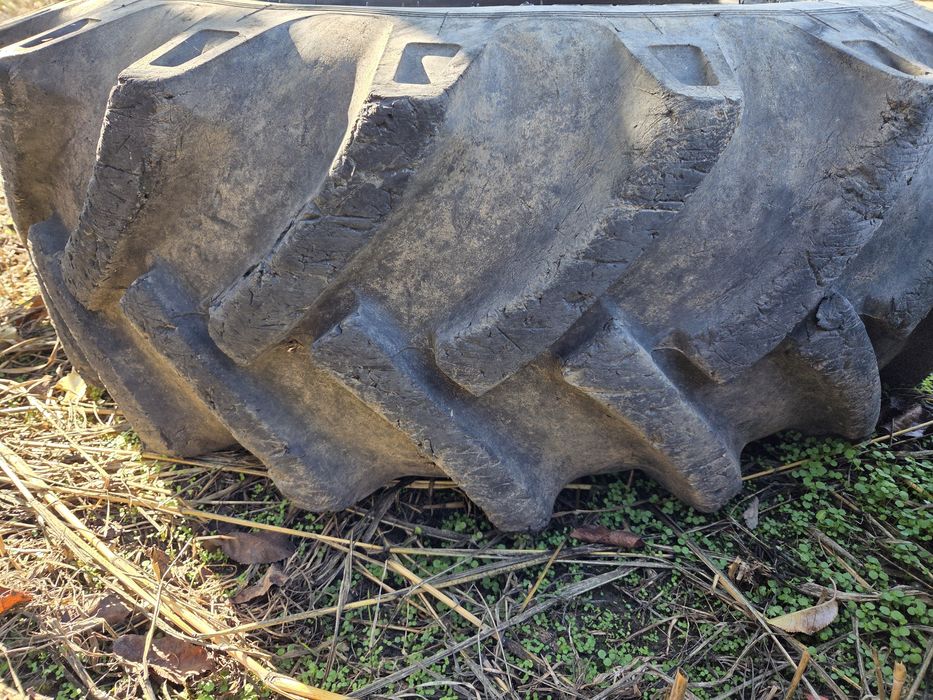 Anvelope tractor 16.9-30