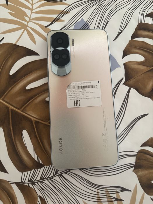 Продается телефон