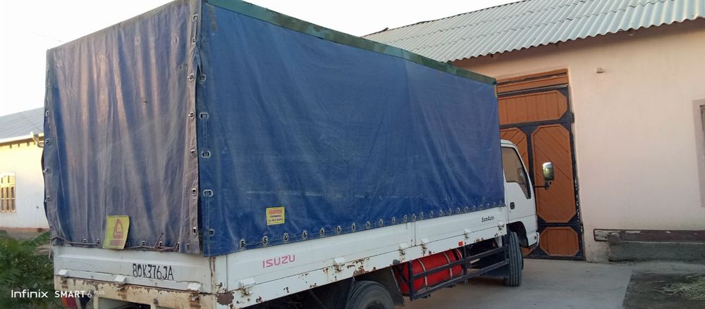 Isuzu tent sotiladi stoykalari bn  yangi