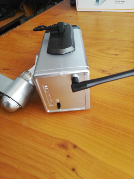 Camera supraveghere falsa cu led intermitent si senzor de miscare