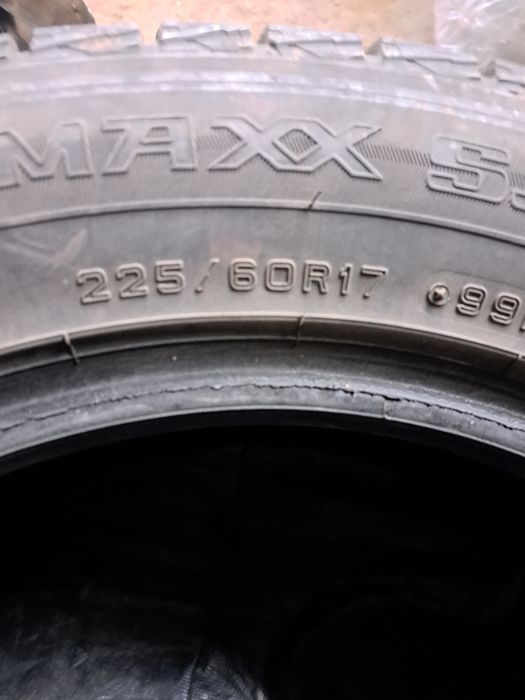 Продам шины хорошем состоянии